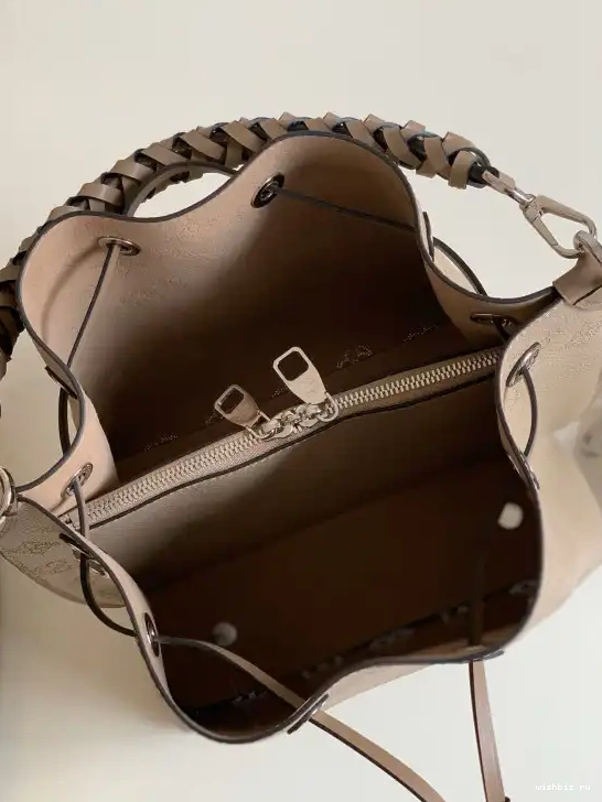 WIS MURIA VUITTON LOUIS 0630